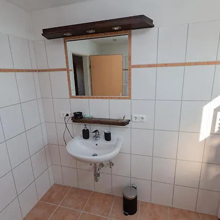 Ferienhaus Monteurszimmer Flotte Lotte شقة
