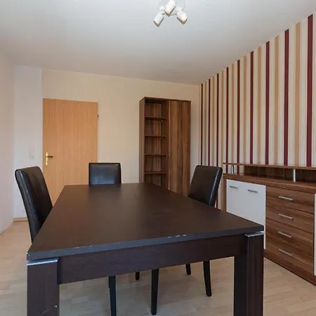 Ferienhaus Monteurszimmer Flotte Lotte شقة *