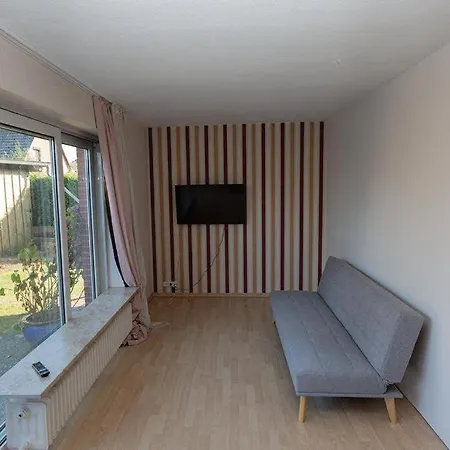 Ferienhaus Monteurszimmer Flotte Lotte شقة Wewelsfleth