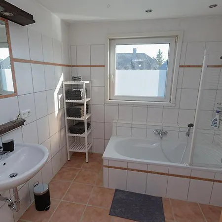 Ferienhaus Monteurszimmer Flotte Lotte شقة *